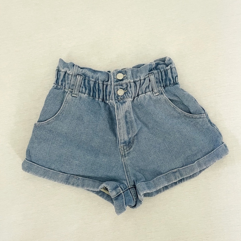 American eagle mom shorts size small!